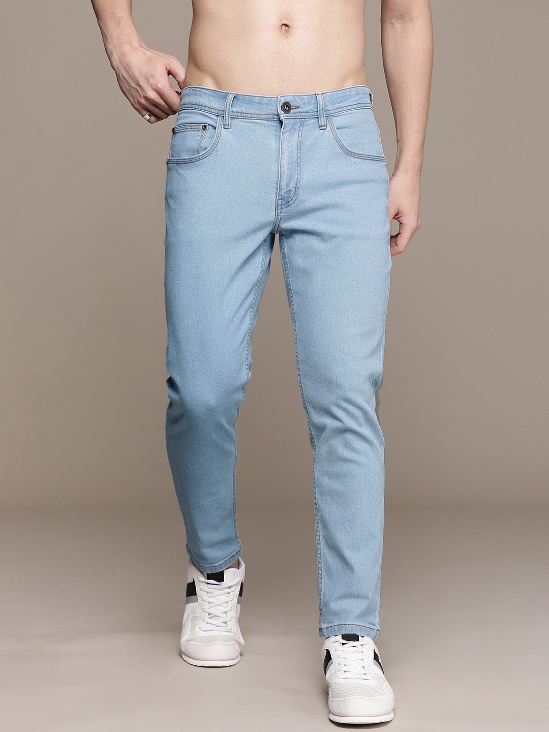 

Roadster Men Tapered Fit Light Fade Jeans, Blue