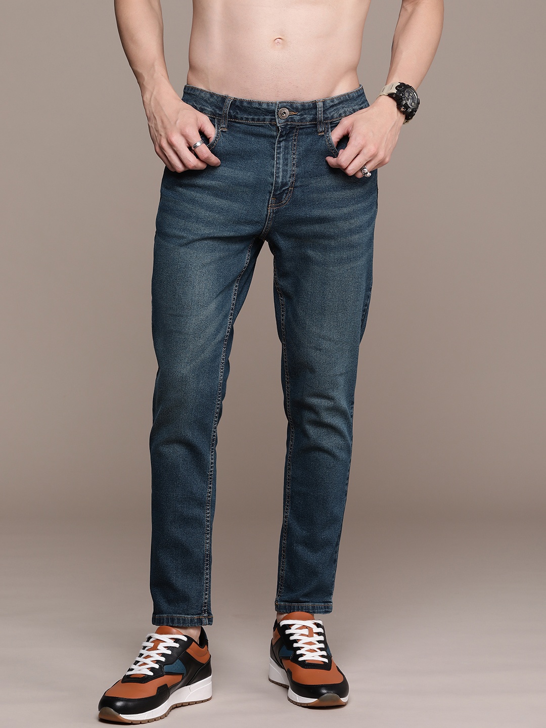 

Roadster Men Tapered Fit Light Fade Jeans, Navy blue
