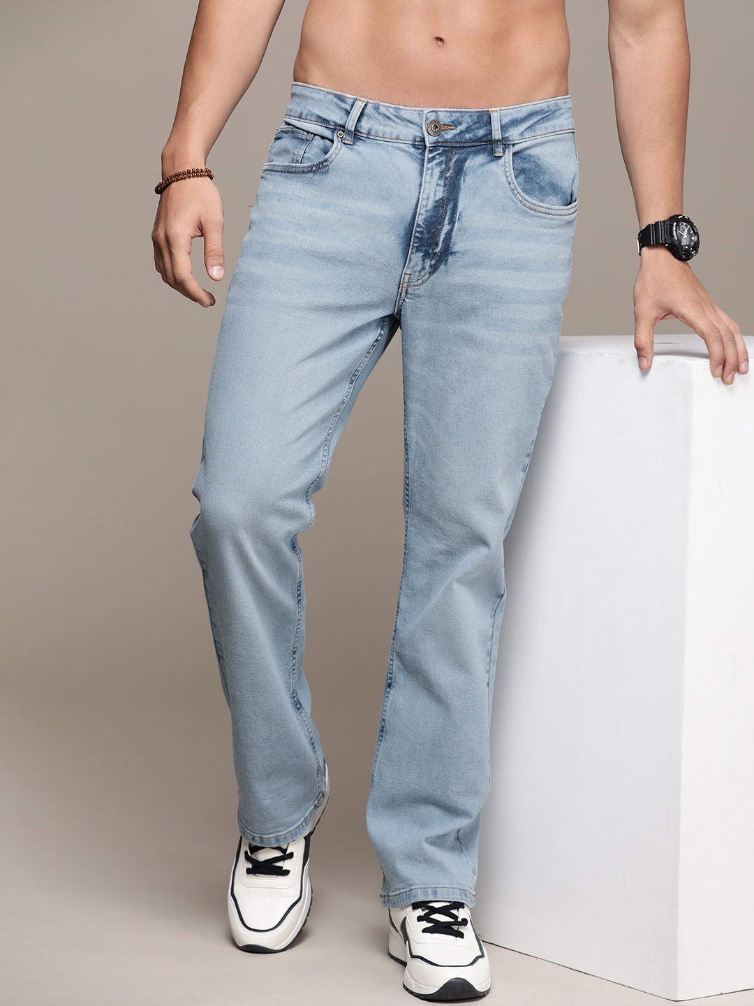 

Roadster Men Bootcut Stretchable Jeans, Blue