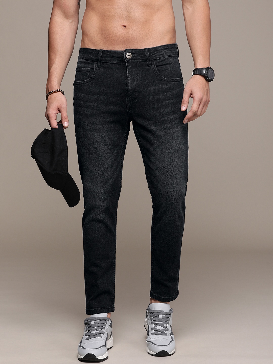 

Roadster Men Tapered Fit Jeans, Black