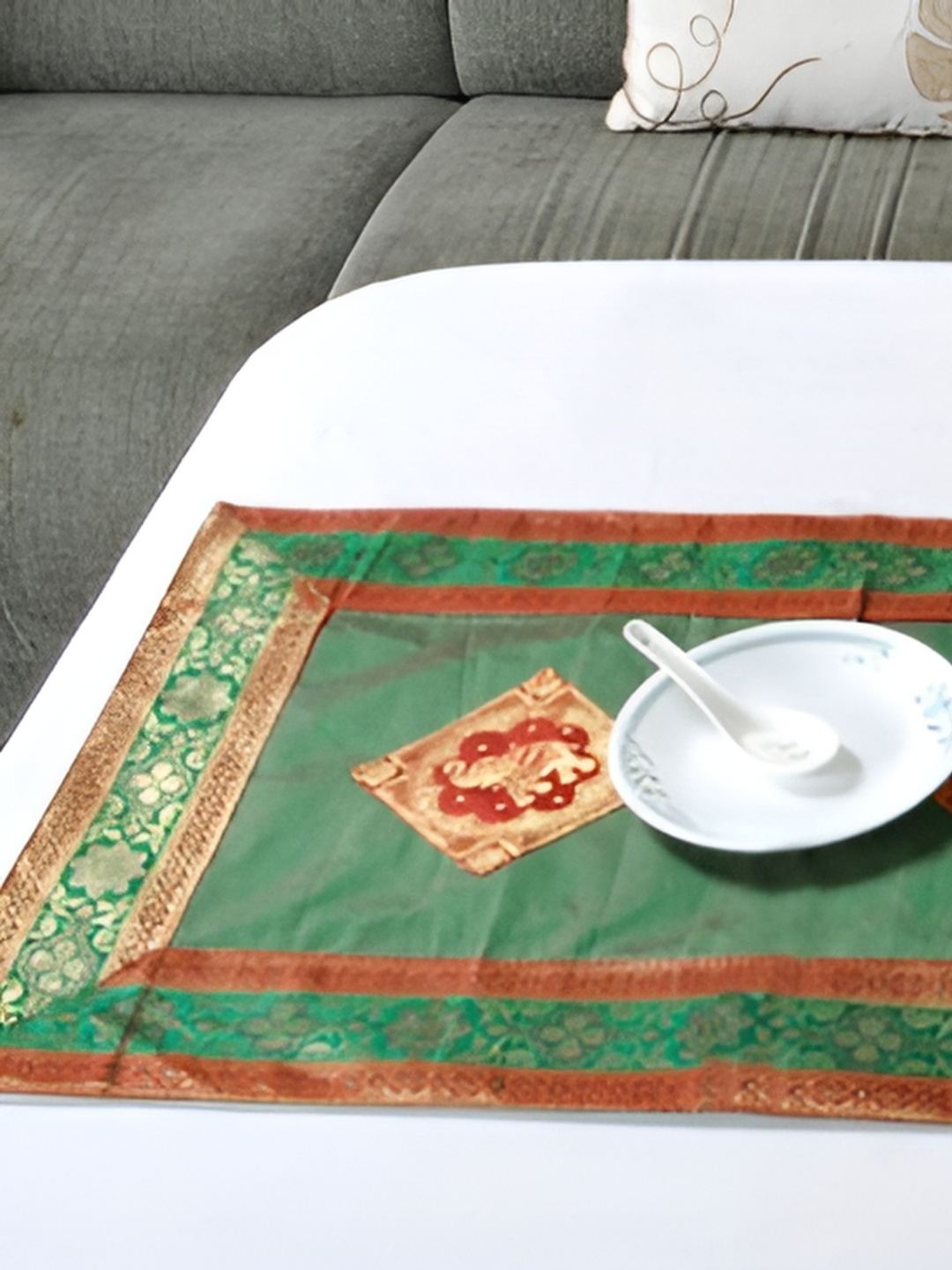

Lal Haveli Green & Red Floral Elephant Design Rectangular Table Runner