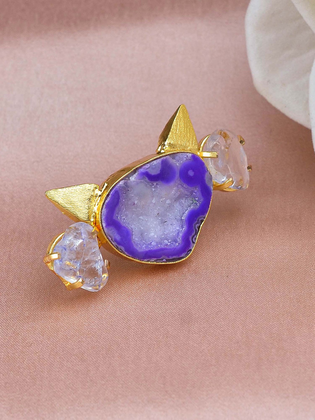 

ZURII Gold-Plated Stone Studded Druzy Cat Statement Finger Ring