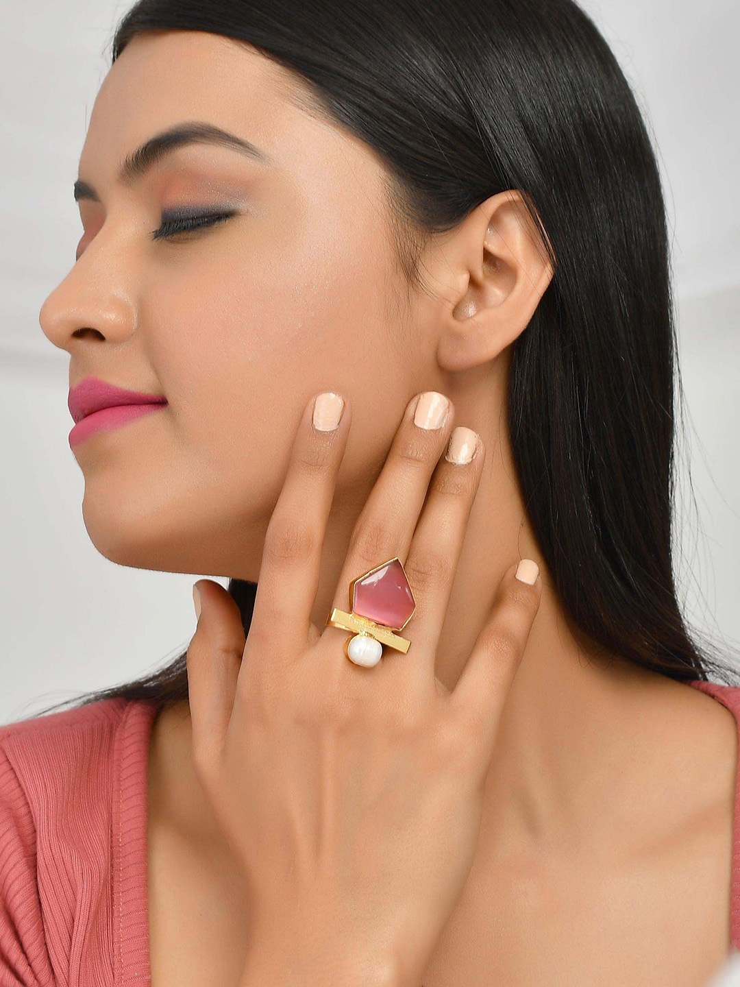 

ZURII Gold-Plated Stone Studded Pentagon Statement Finger Ring