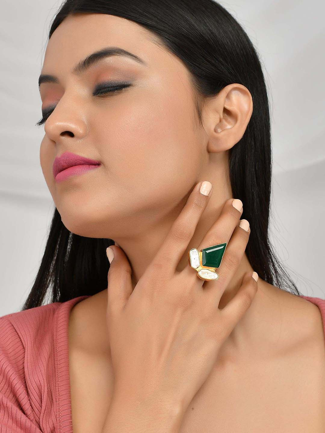 

ZURII Gold-Plated Stone Studded Finger Ring