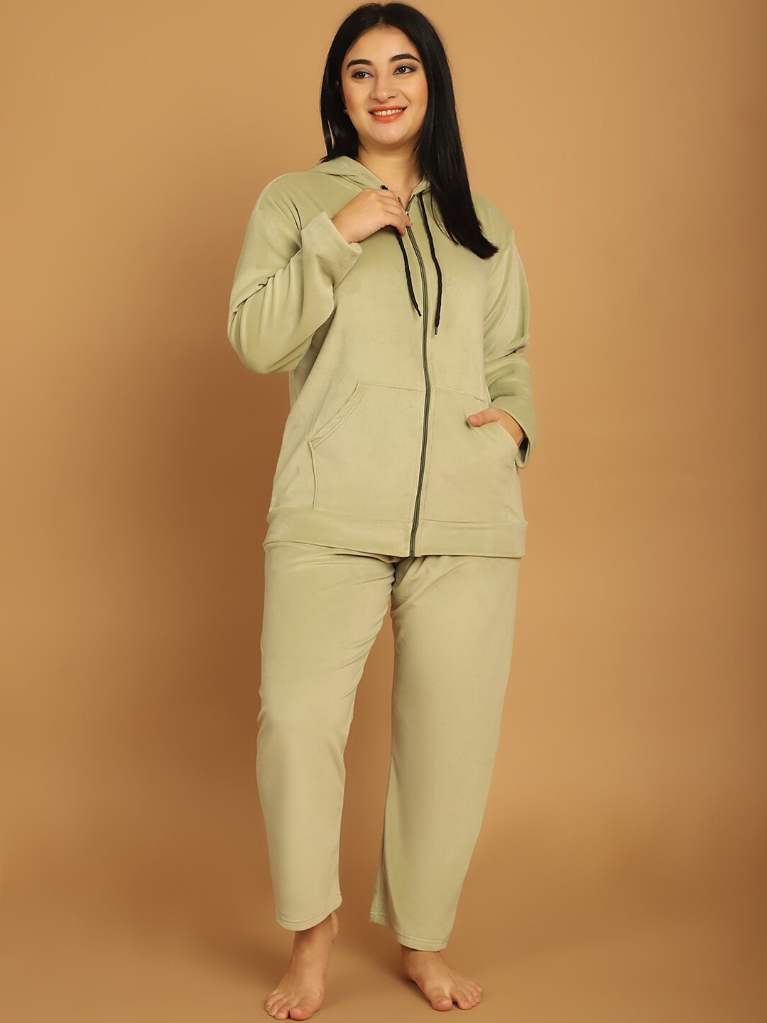 

TAG 7 Hooded Night suit, Green