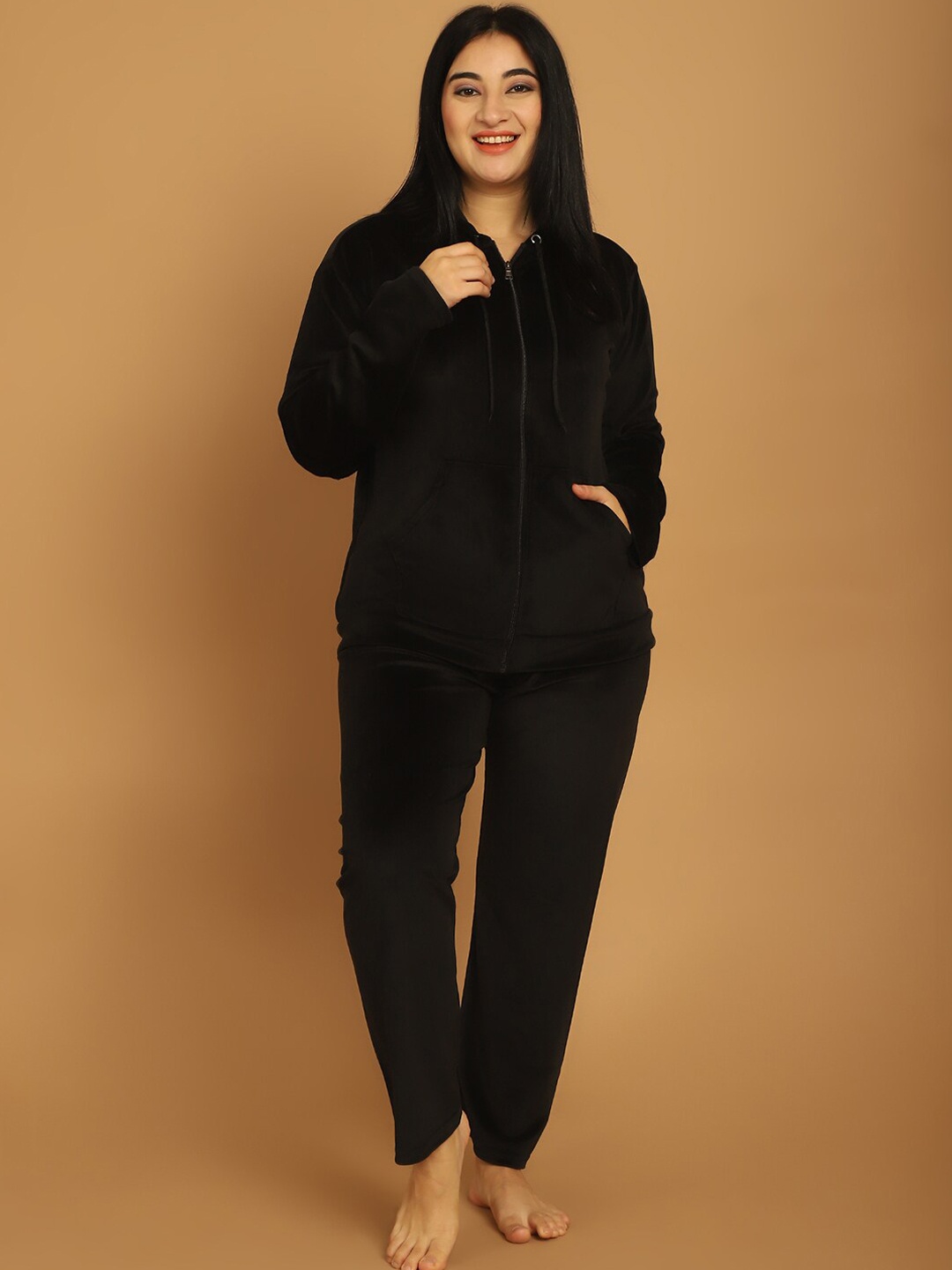 

TAG 7 Hooded Long Sleeves Night suit, Black