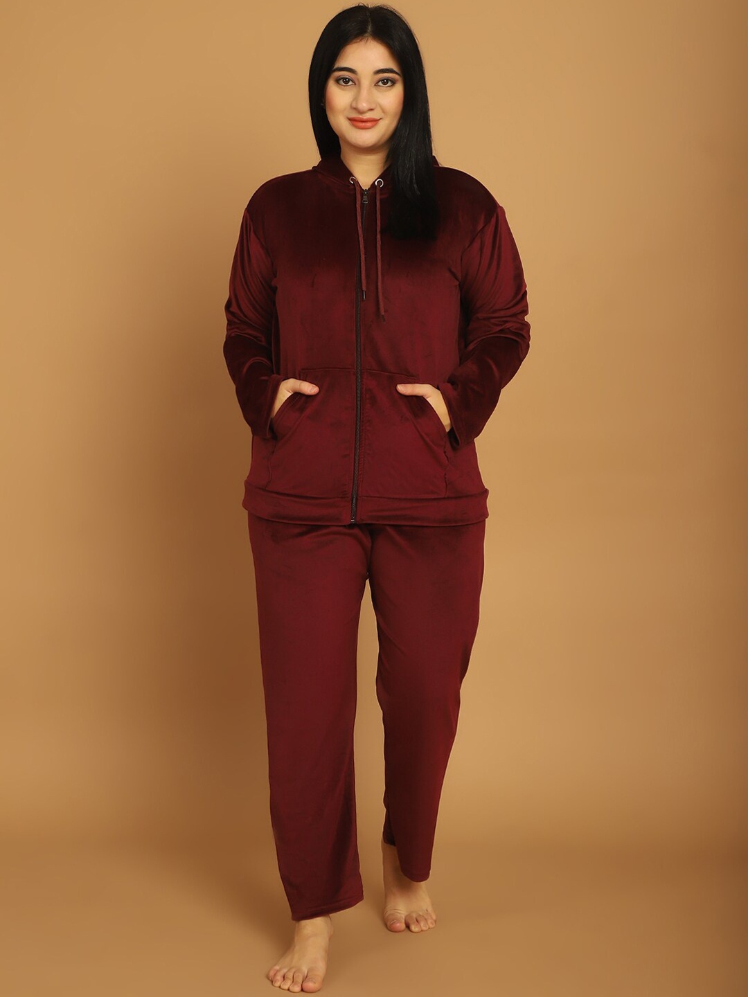

TAG 7 Hooded Long Sleeves Velvet Night suit, Burgundy