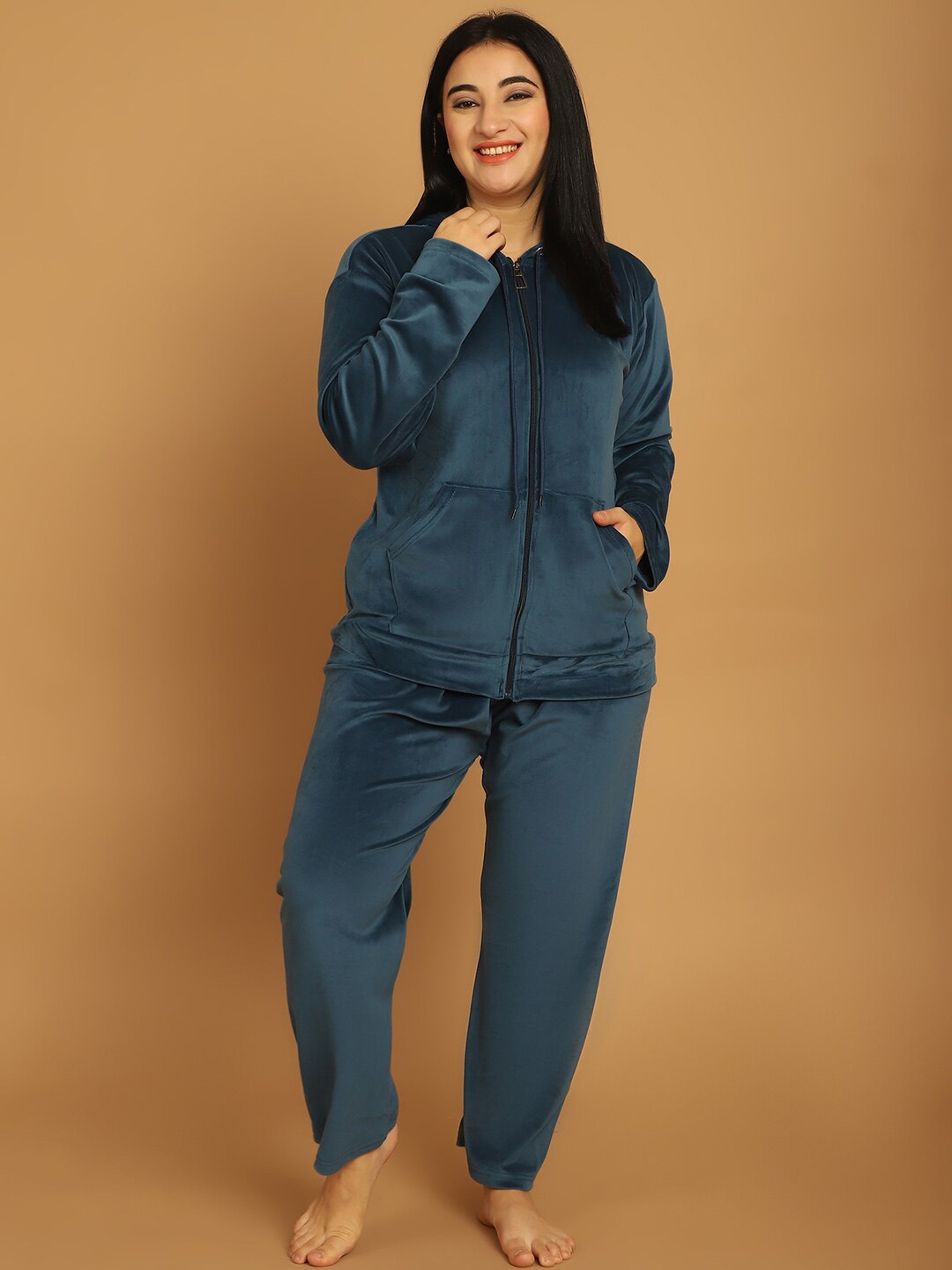

TAG 7 Hooded Long Sleeves Velvet Night suit, Blue