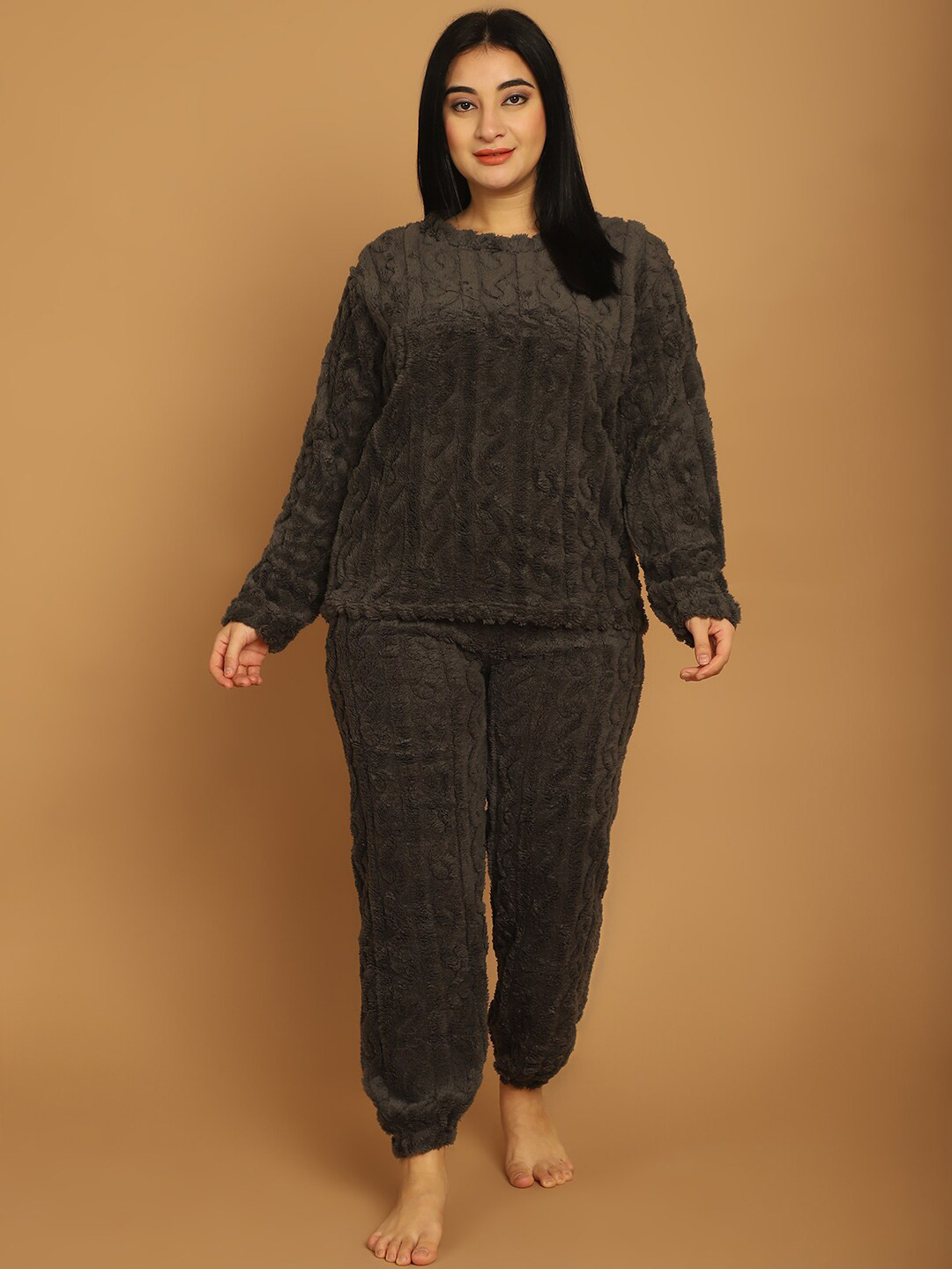 

TAG 7 Self Design Long Sleeve Night Suit, Grey