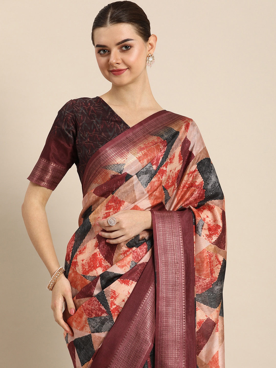 

LOOKNBOOK ART Abstract Printed Zari Saree, Maroon