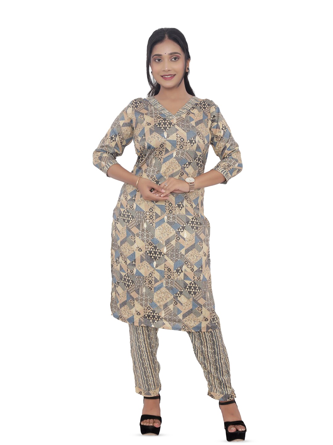 

PUSHKARA Printed V-Neck Ethnic Kurta, Beige