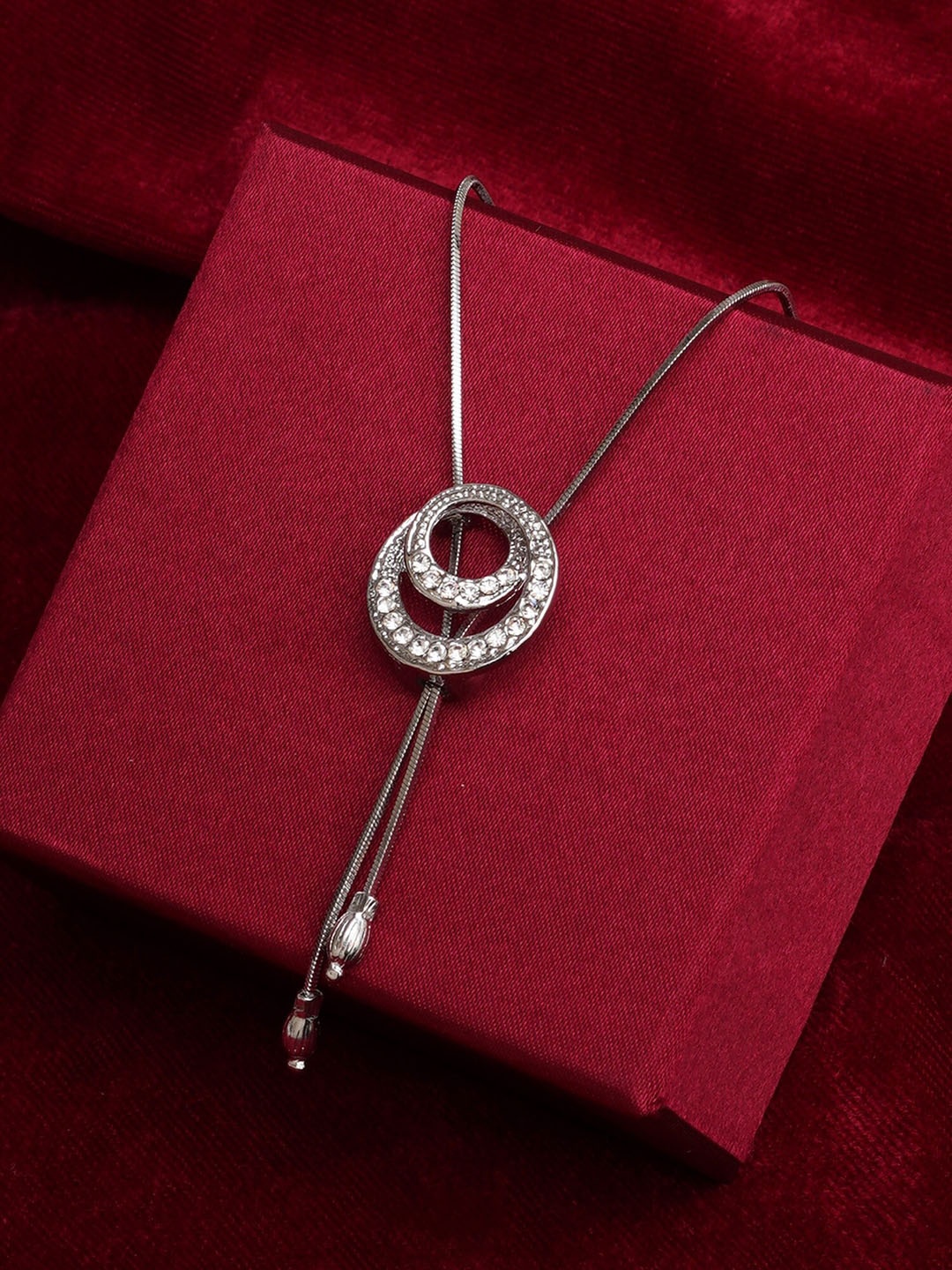 

Mali Fionna Silver Plated Cubic Zirconia Stone Studded Circular-Shape Pendant With Chain