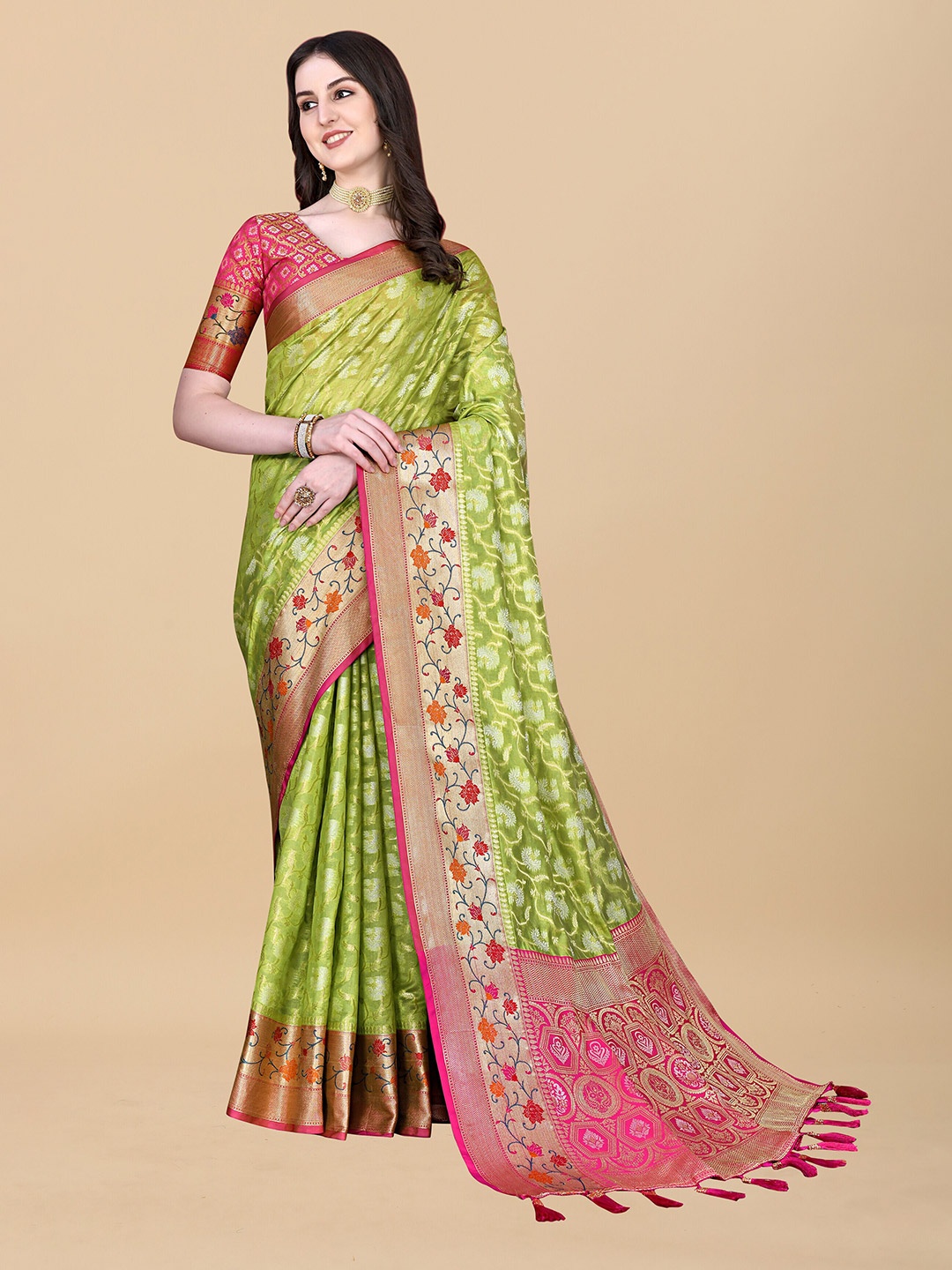 

ZIBLON Ethnic Motifs Woven Design Kanjeevaram Saree, Green