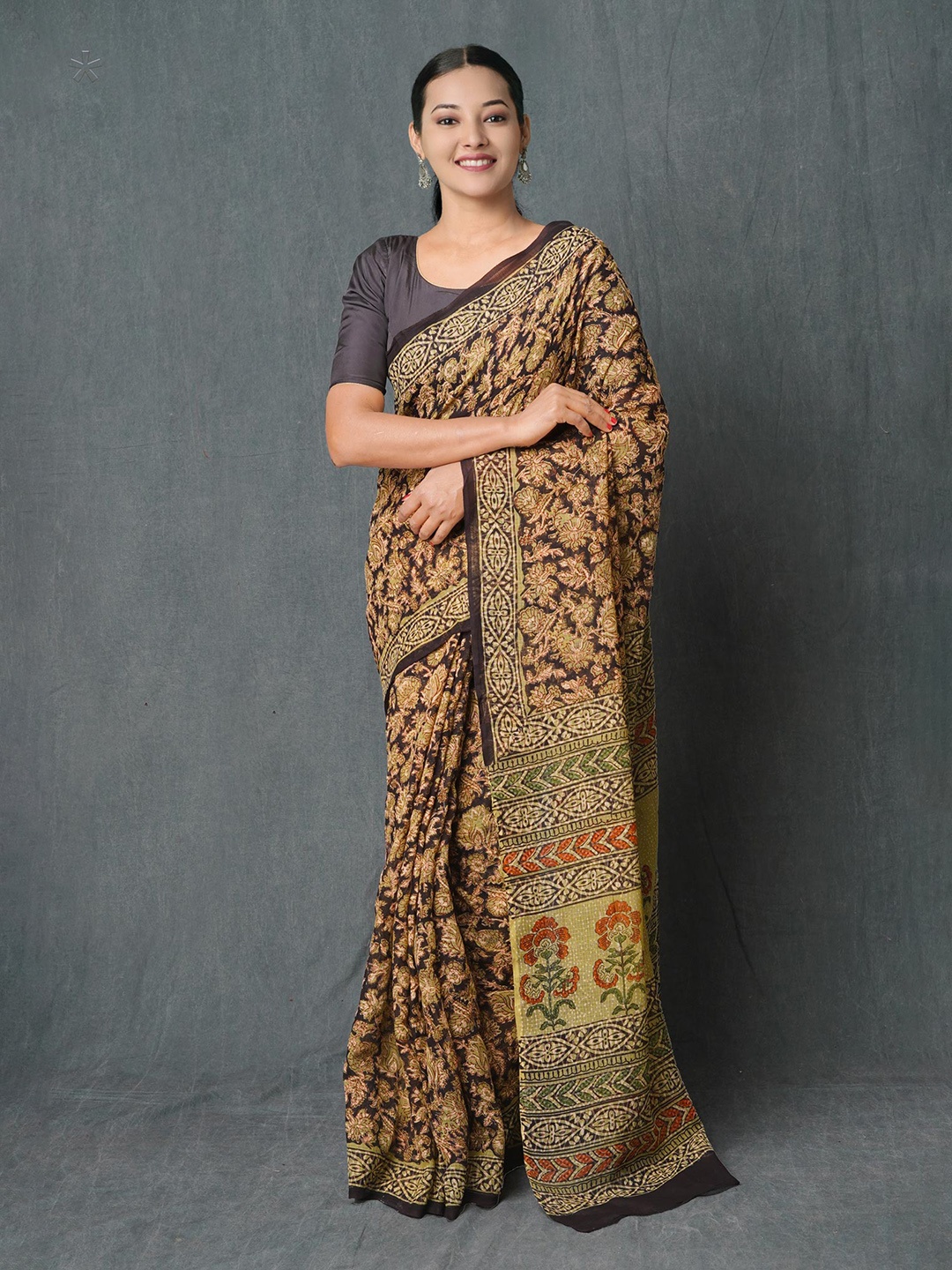 

Unnati Silks Floral Ajrak Block Printed Pure Cotton Handloom Kota Saree, Green