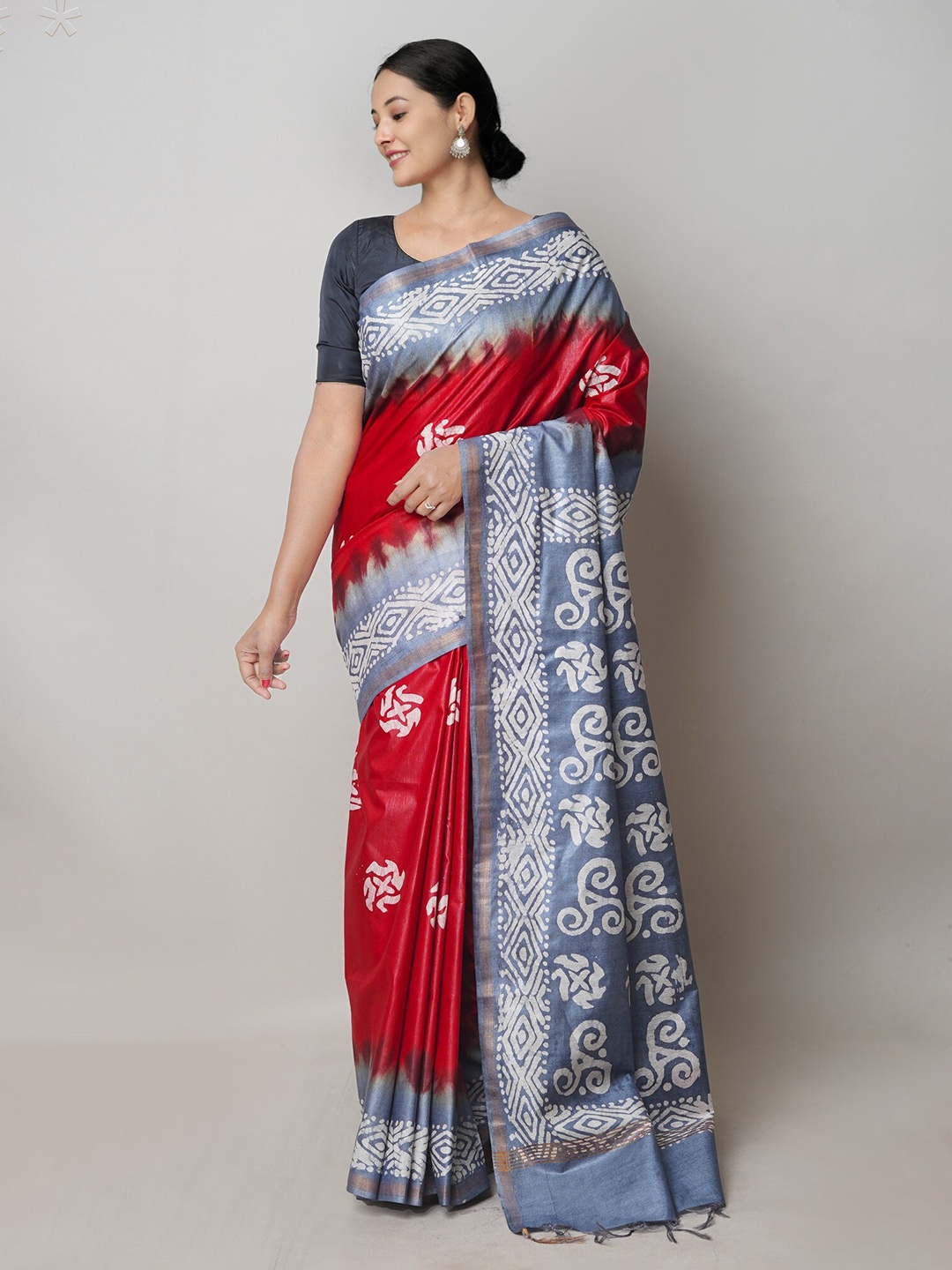 

Unnati Silks Batik Printed Zari Silk Cotton Chanderi Saree, Red