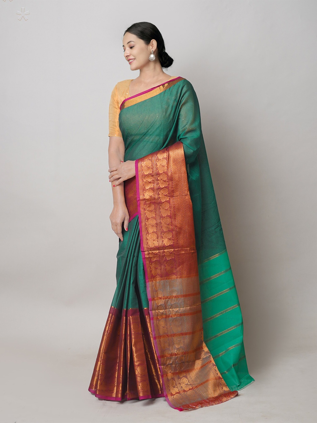 

Unnati Silks Pure Cotton Handloom Narayan Peth Saree, Green
