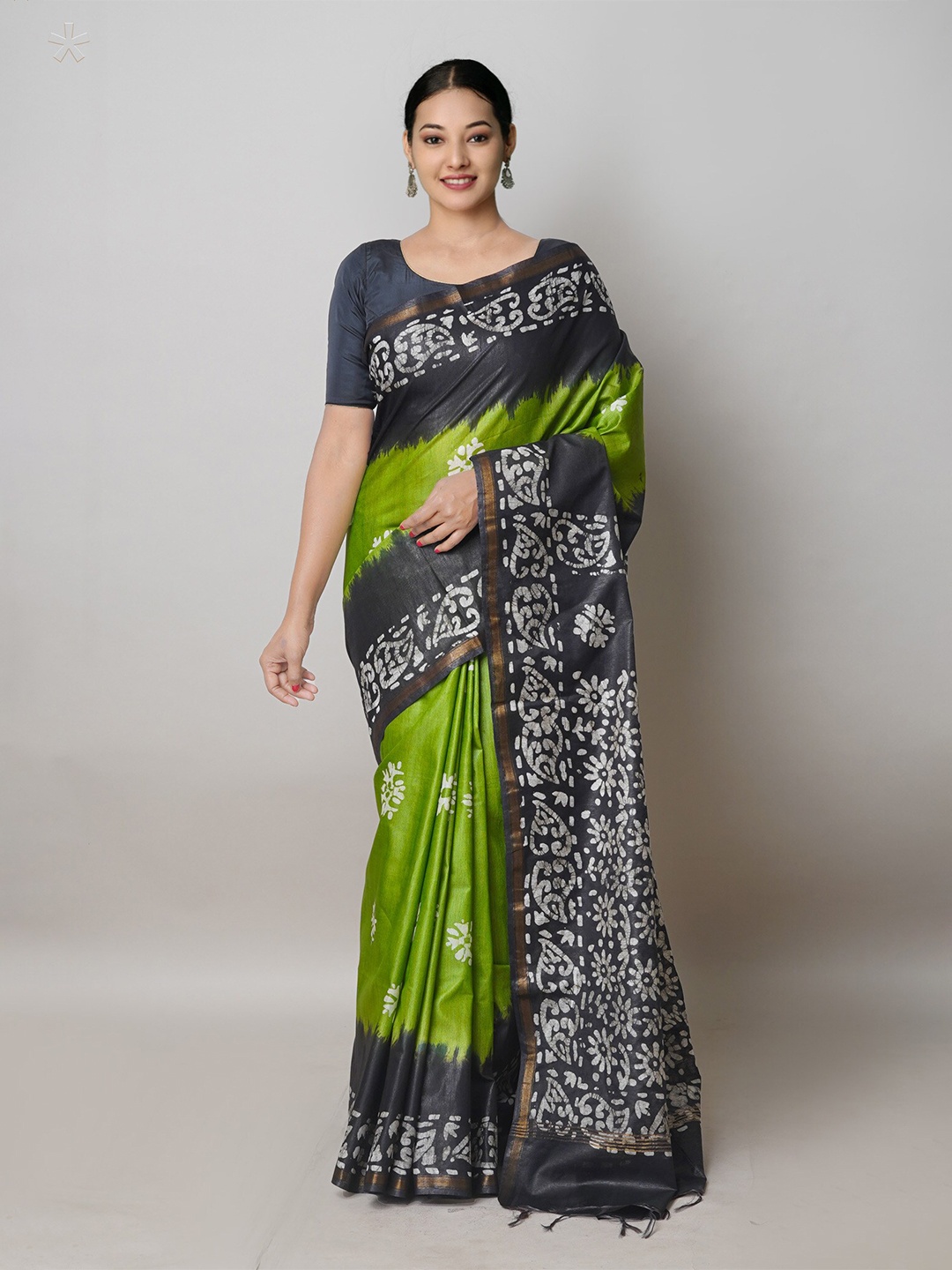 

Unnati Silks Batik Silk Cotton Handloom Chanderi Saree, Green