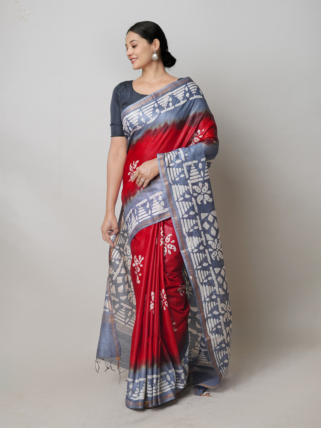 

Unnati Silks Batik Printed Silk Cotton Handloom Chanderi Saree, Red