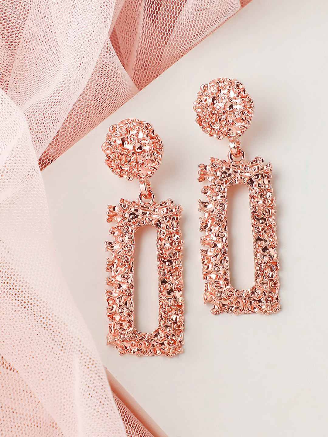 

DressBerry Rose Gold-Plated Drop Earrings