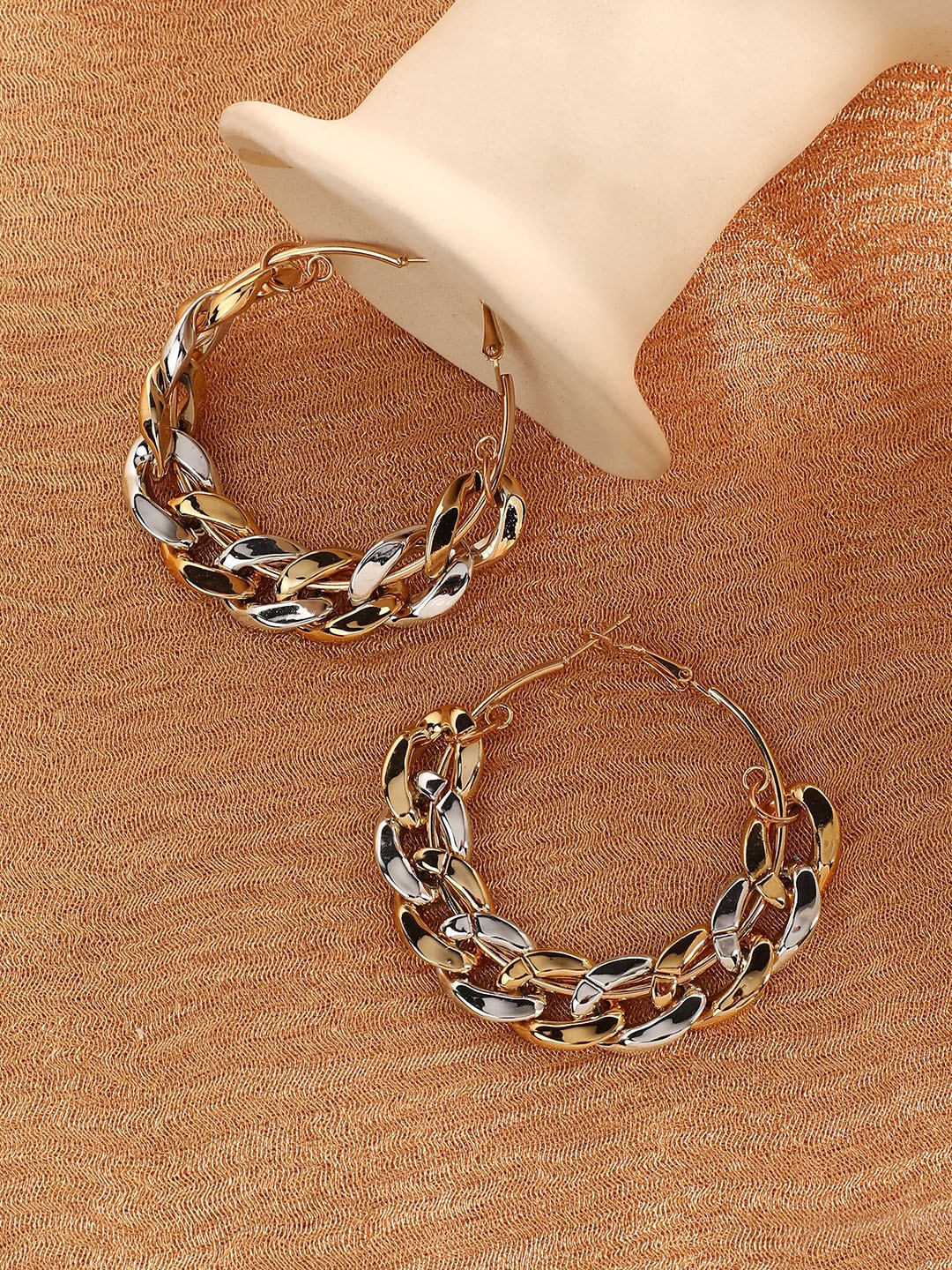 

DressBerry Gold-Plated Hoop Earrings