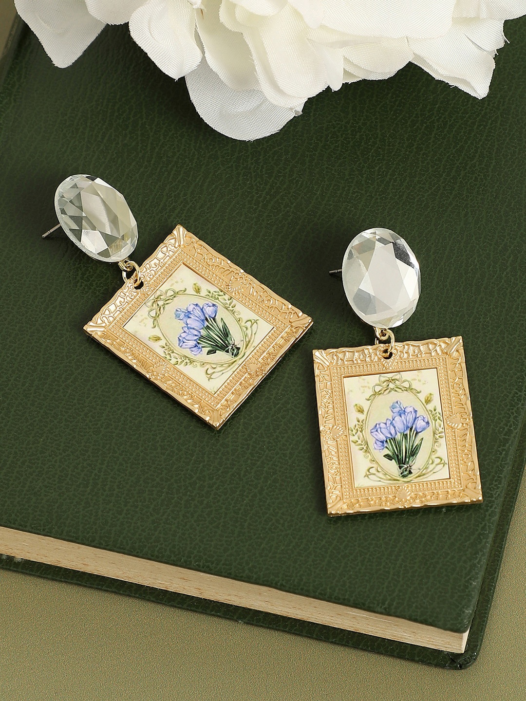 

DressBerry Off White Gold-Plated Square Drop Earrings
