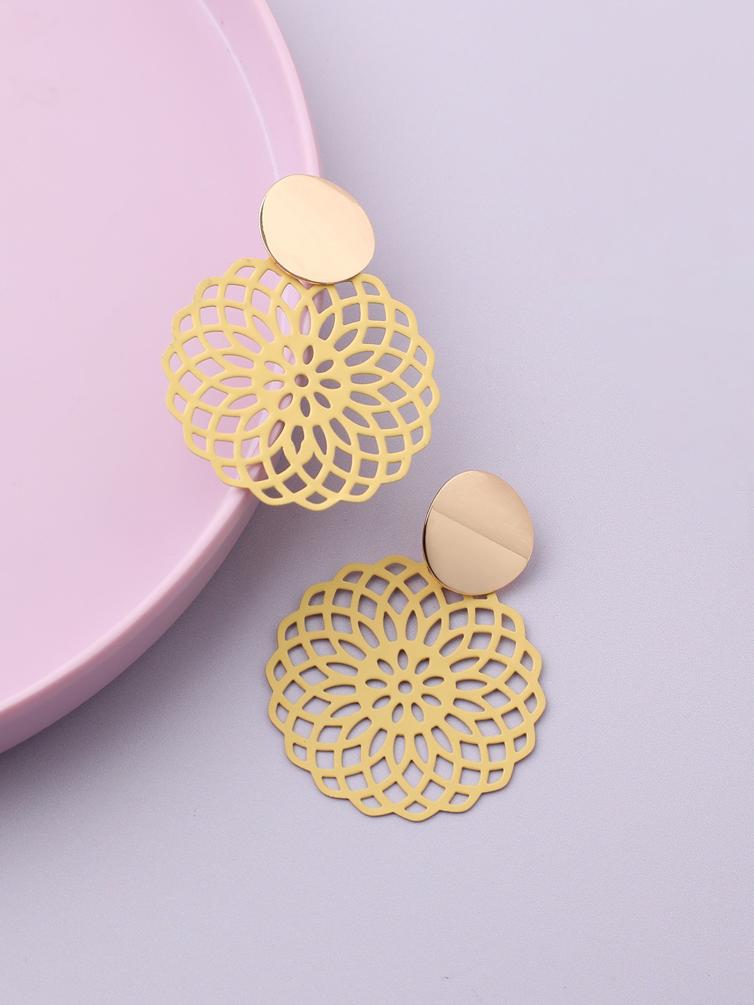 

DressBerry Gold-Plated Drop Earrings
