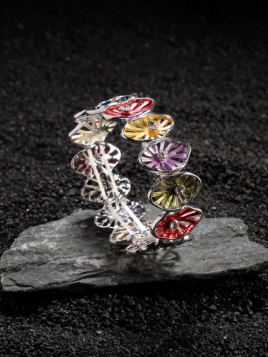 

DressBerry Silver-Plated Elasticated Bracelet