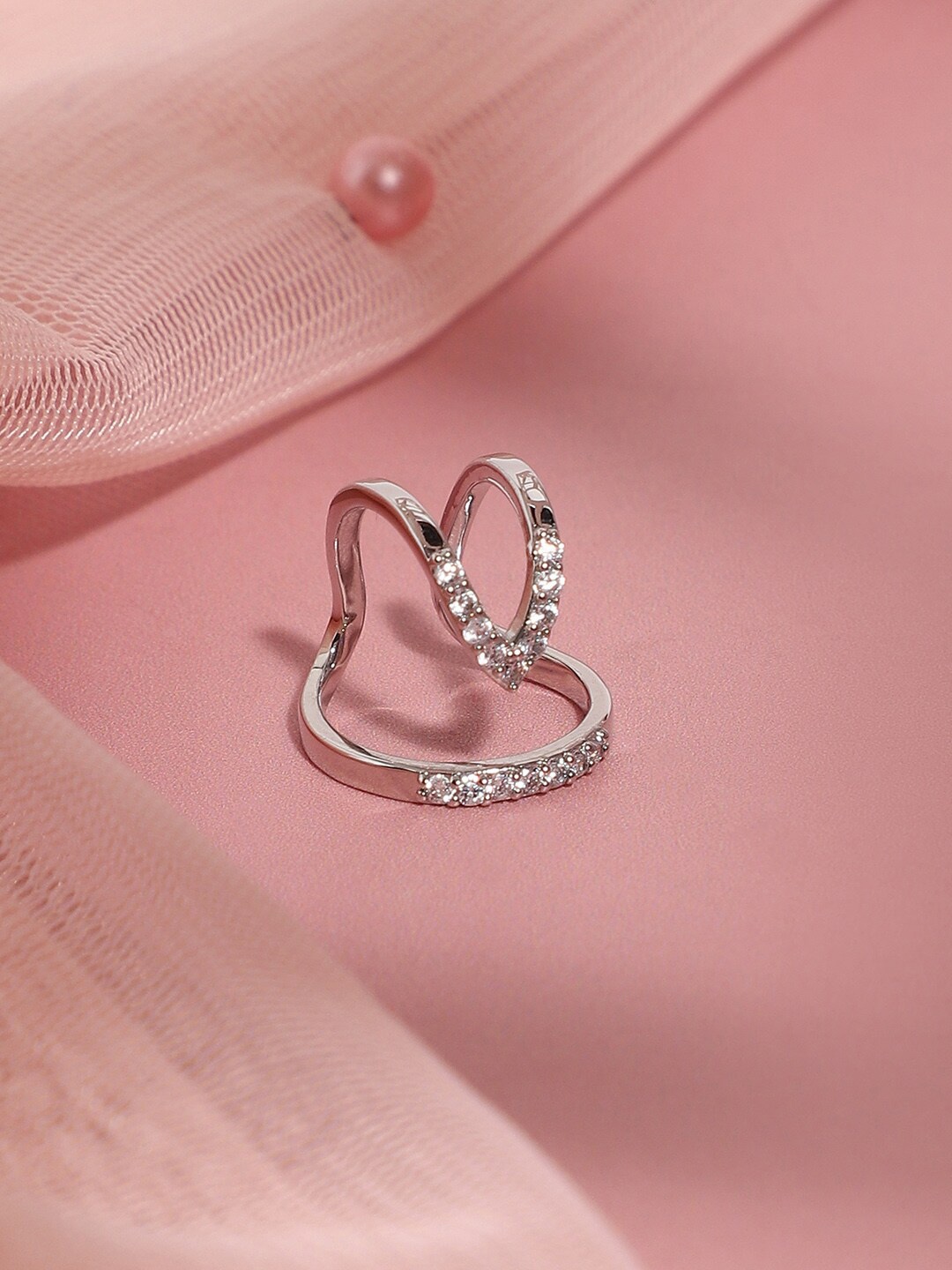 

DressBerry Silver-Plated Stones Studded Finger Ring