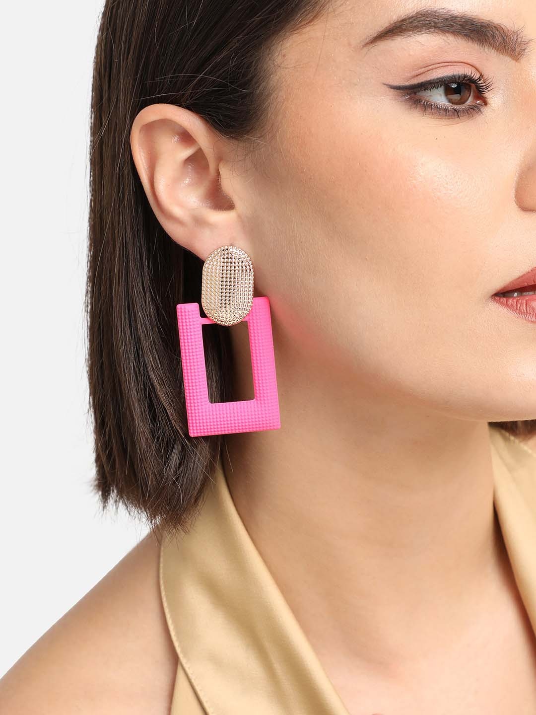 

DressBerry Gold Plated Drop Earrings