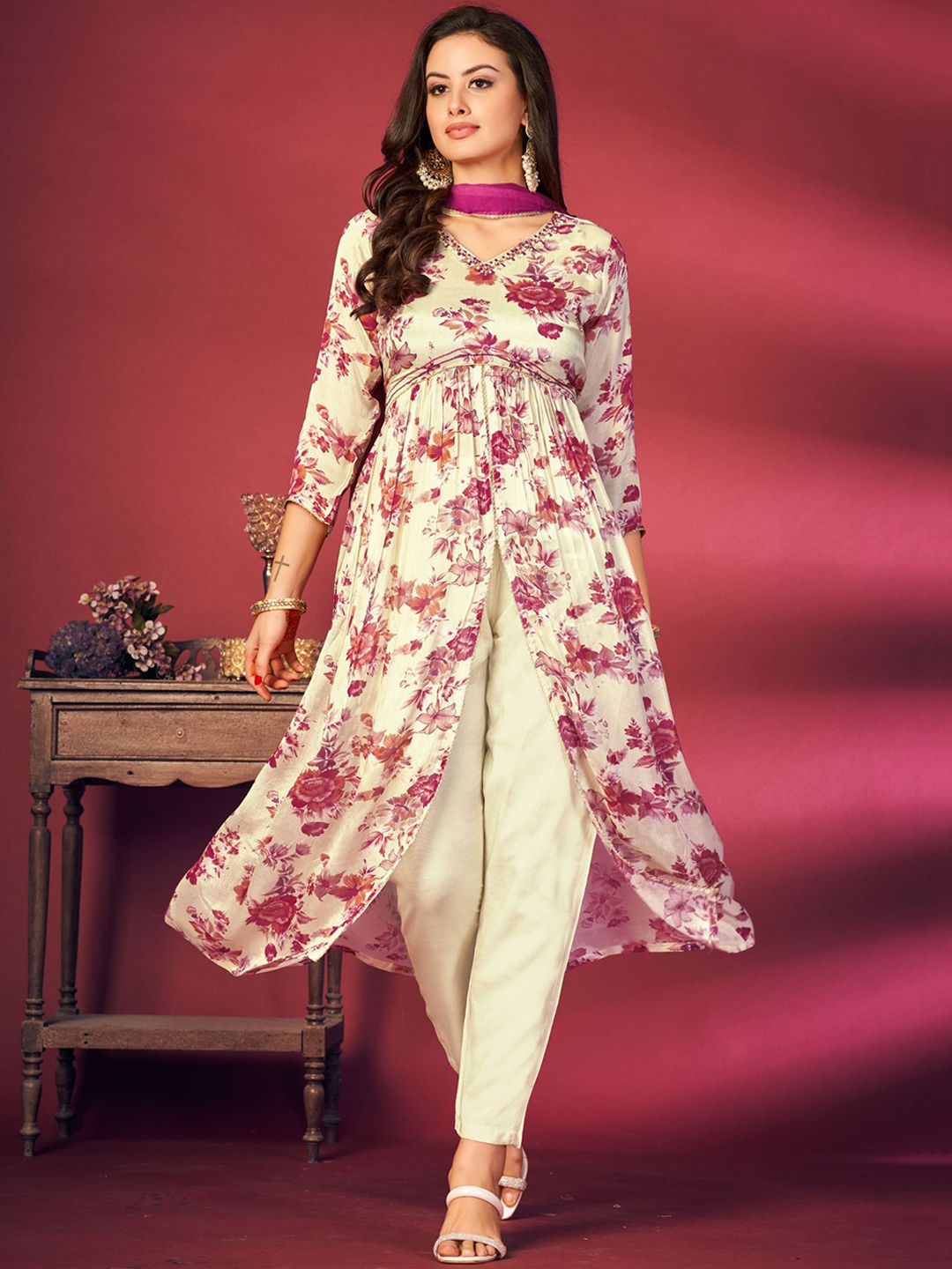 

KALINI Floral Printed High Slit Kurta with Trousers & Dupatta, White