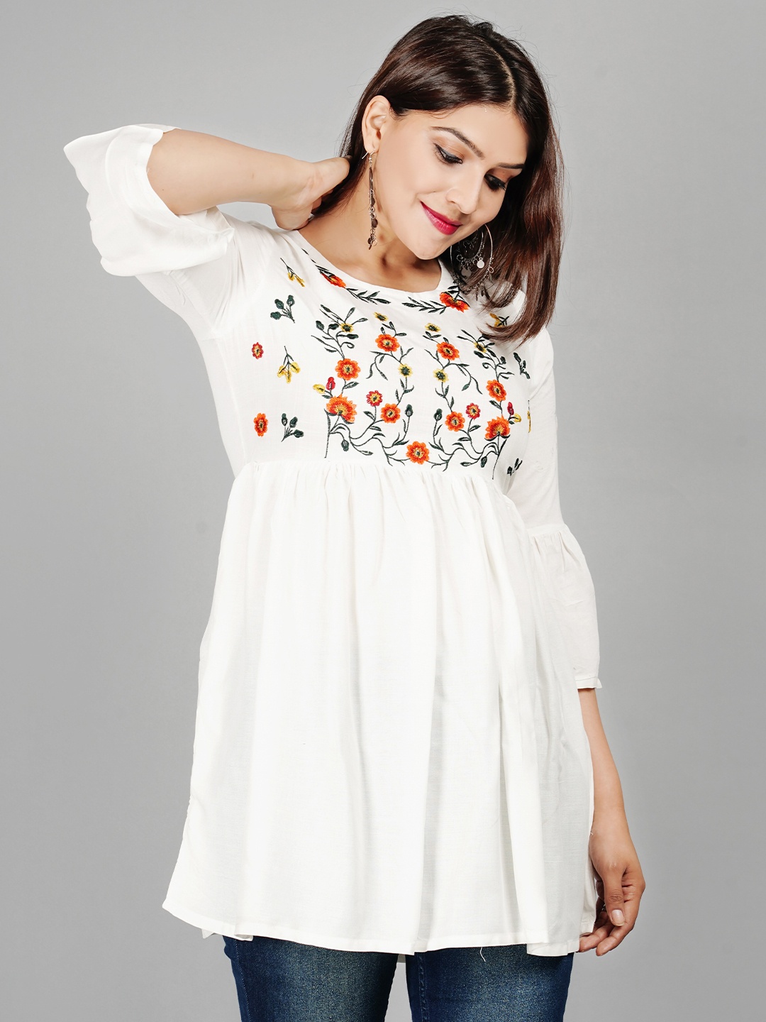 

AAYUMI Floral Embroidered Bell Sleeve A-Line Top, White