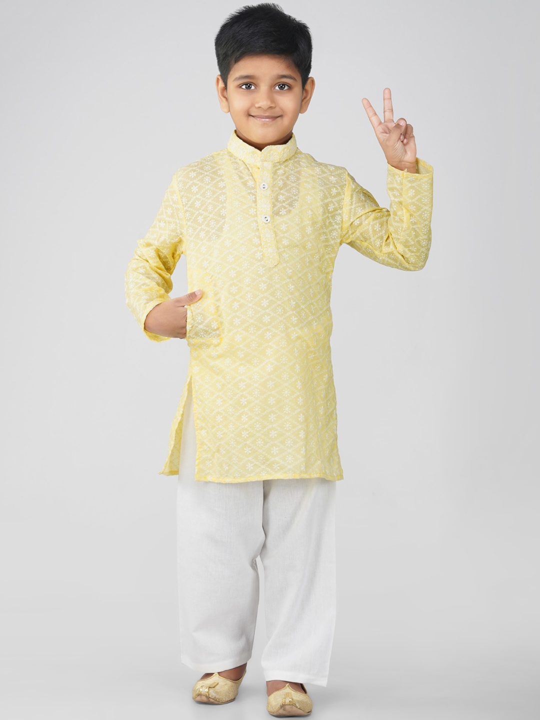 

Vastraa Fusion Boys Ethnic Motifs Mandarin Collar Embroidered Chikankari Pure Cotton Kurta, Yellow