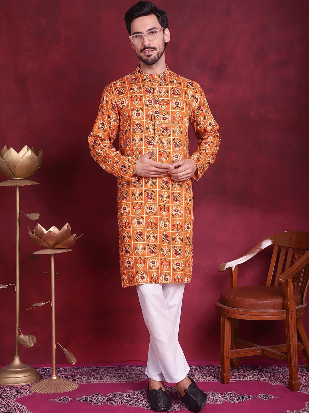 

Anouk Ethnic Motifs Printed Mandarin Collar Regular Kurta With Pyjama, Orange
