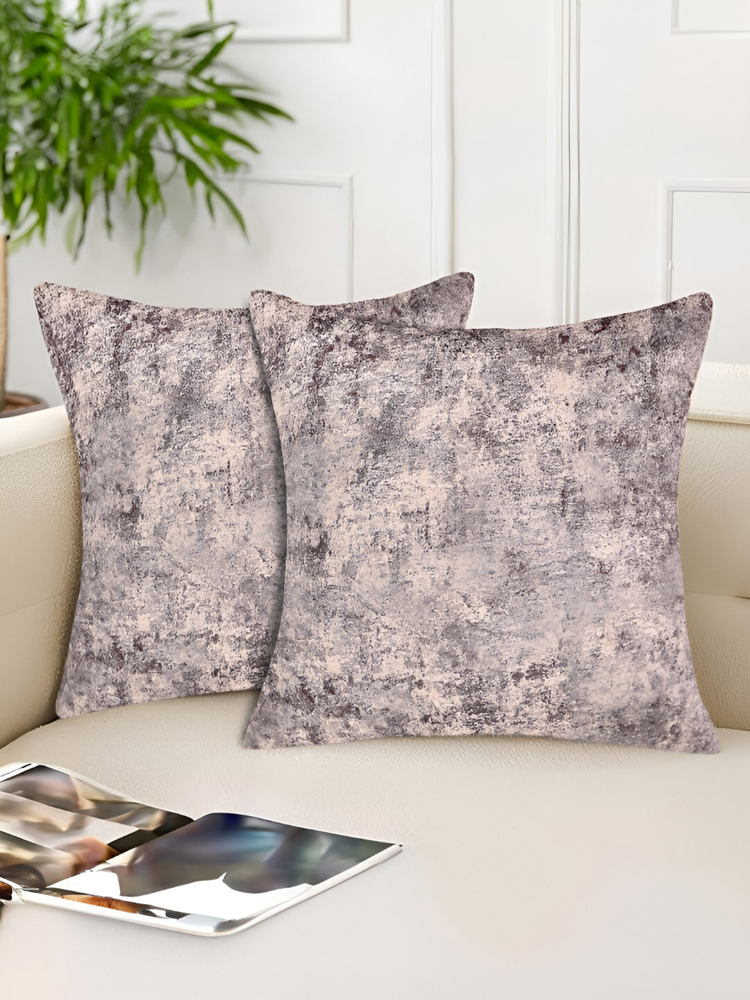 

Tesmare Beige & Khaki 2 Pieces Abstract Velvet Square Cushion Covers