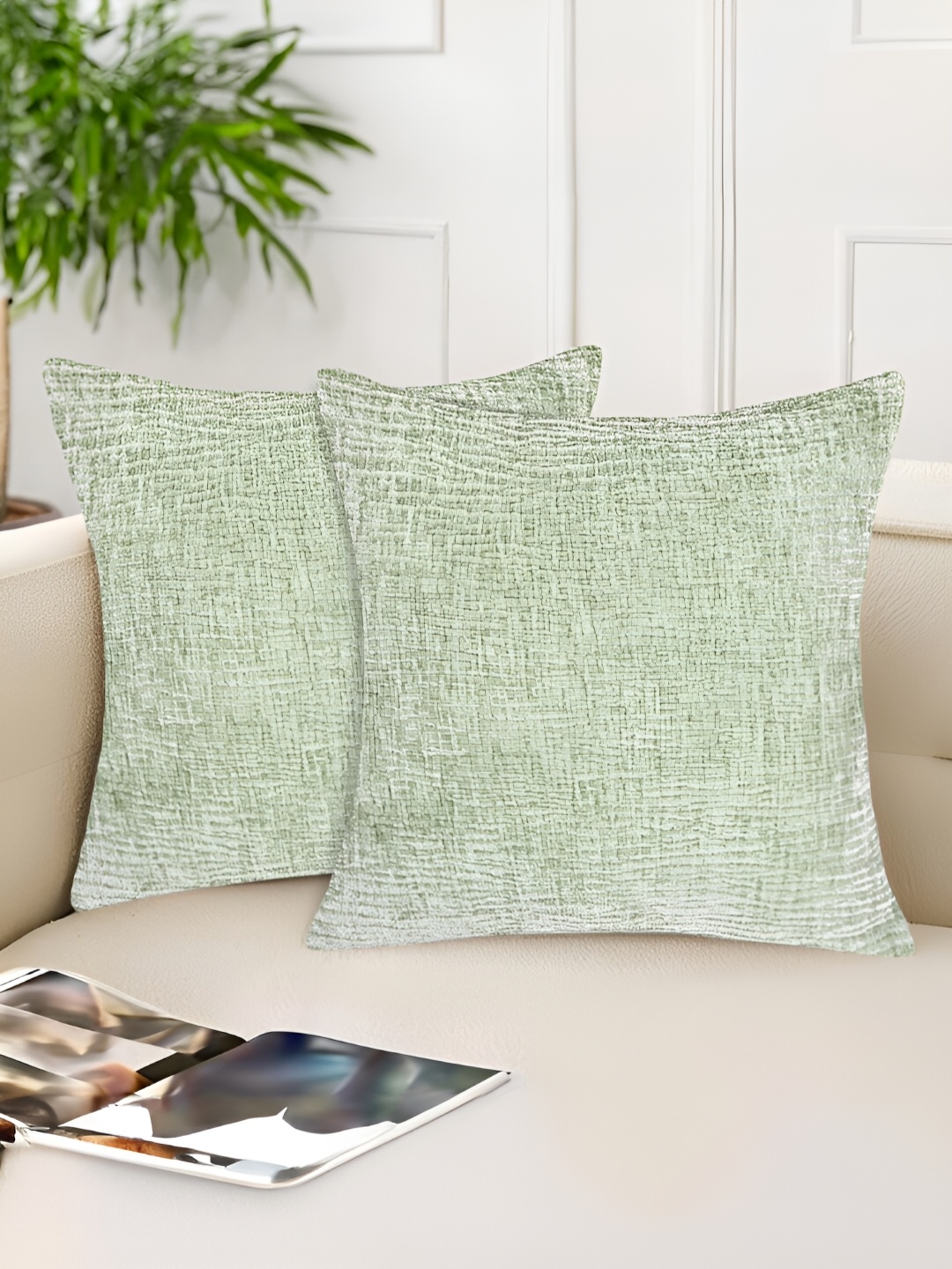 

Tesmare Green 2 Pieces Velvet Square Cushion Covers