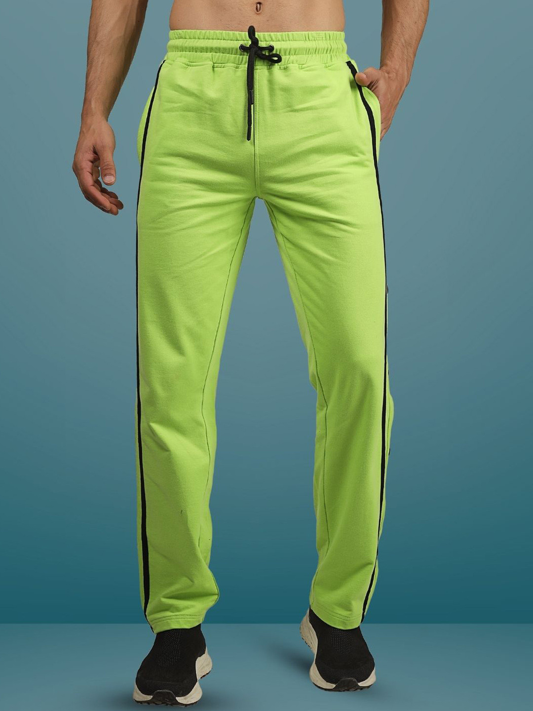 

WEARDUDS Relaxed Fit Trackpants, Green