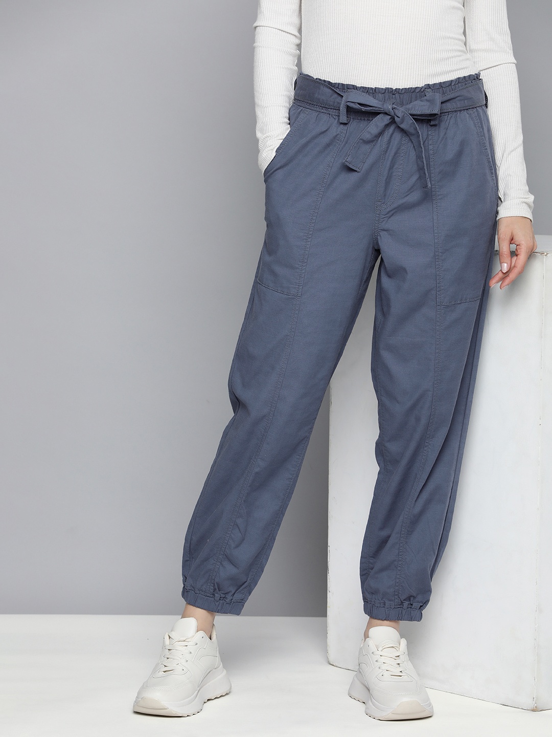 

Levis Women High Rise Joggers Trousers Comes With A Fabric Belt, Blue