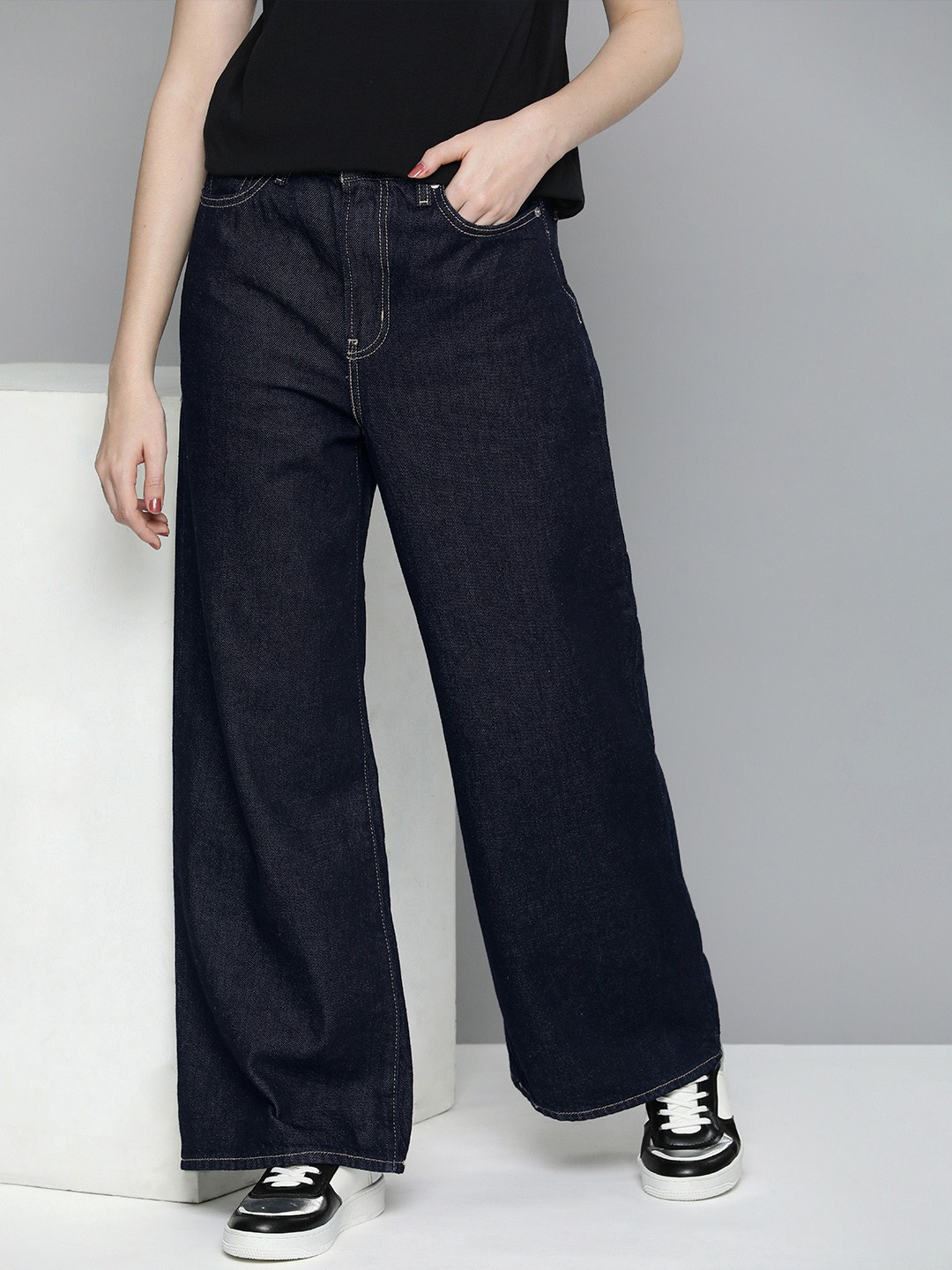 

Levis Women Wide Leg Loose Fit High-Rise Stretchable Jeans, Navy blue
