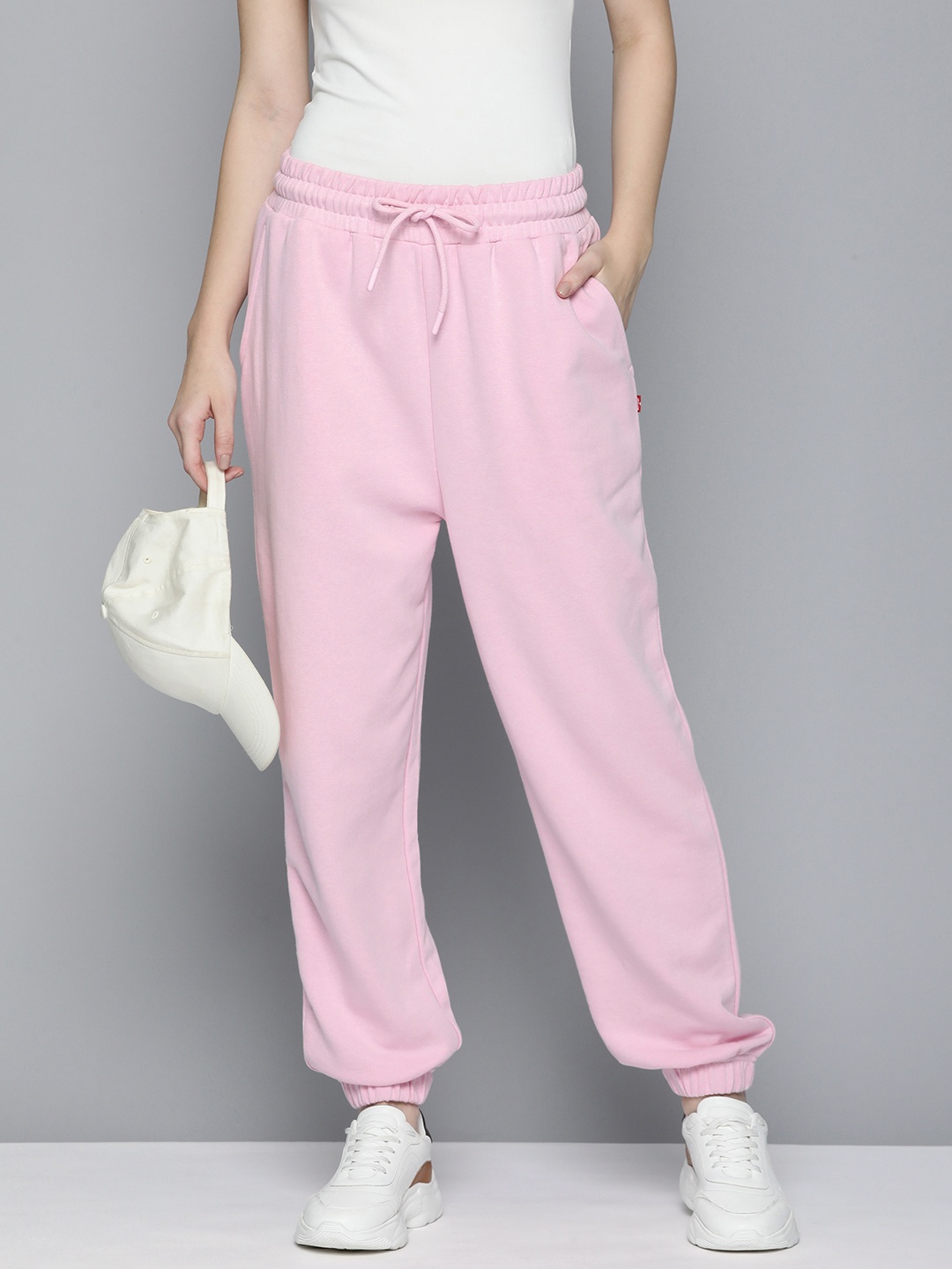 

Levis Women High-Rise Joggers, Pink