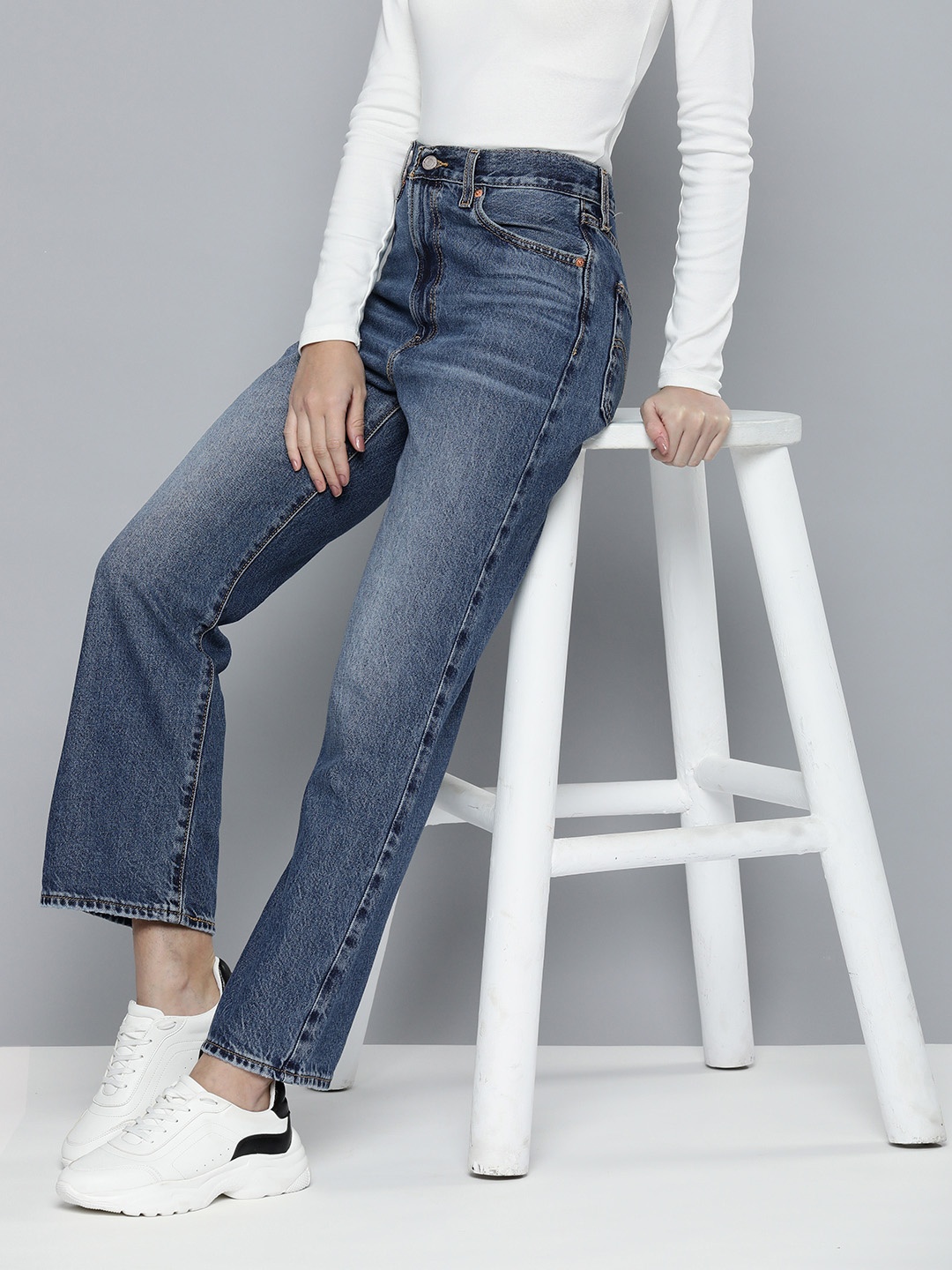

Levis Women Bootcut High-Rise Low Distress Heavy Fade Pure Cotton Jeans, Blue