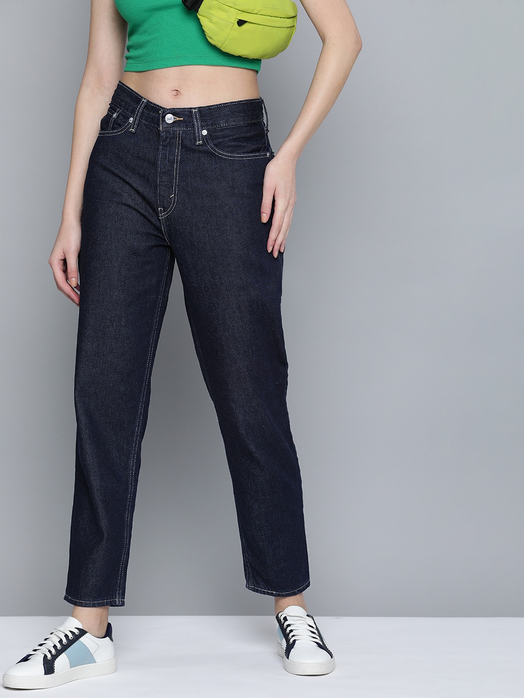 

Levis Women High-Rise 80s Mom Fit Jeans, Navy blue