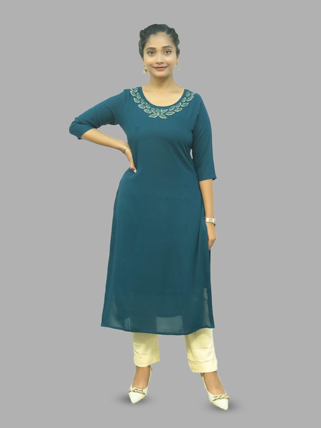 

PUSHKARA Embroidered Pure Cotton Flared Sleeves Kurta, Blue