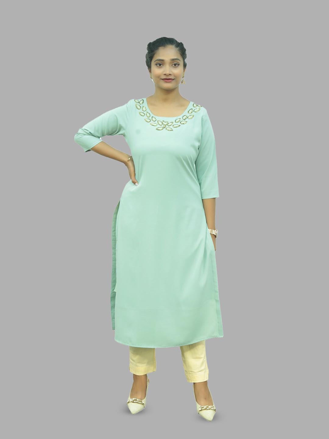 

PUSHKARA Embroidered Pure Cotton Flared Sleeves Kurta, Sea green