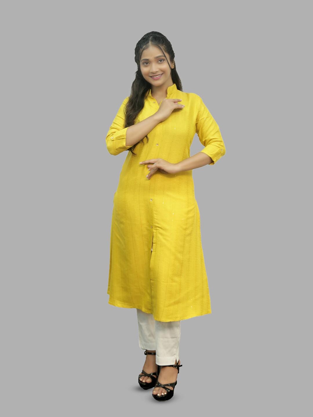 

PUSHKARA Printed Pure Cotton Flared Sleeves Kurta, Yellow