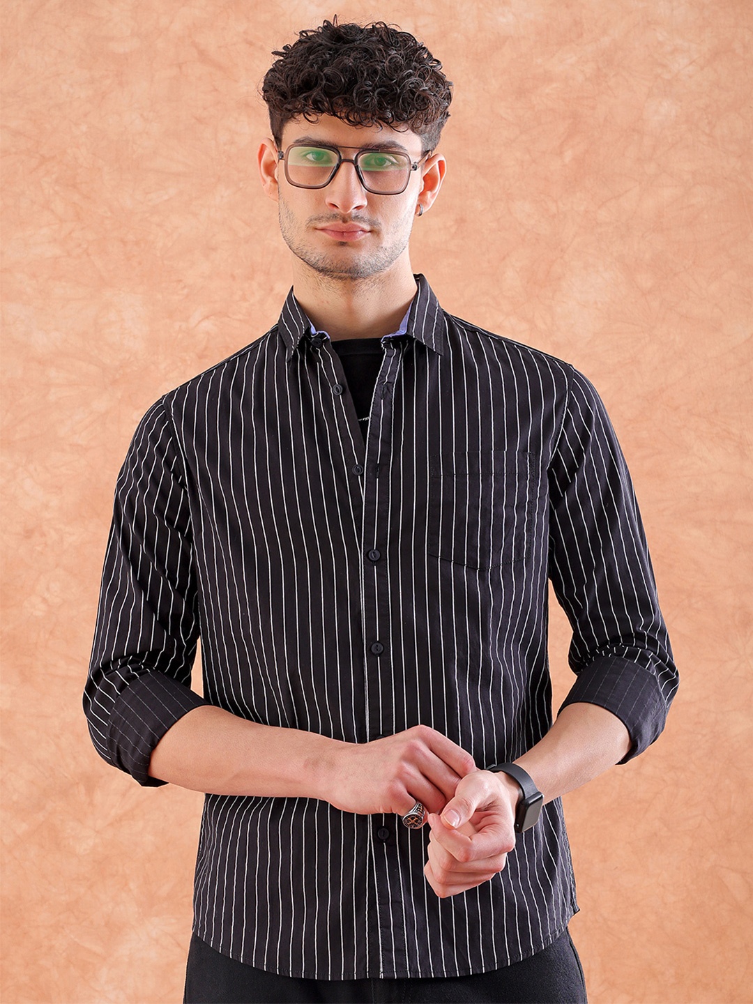 

Hardsoda by The Indian Garage Co Pinstriped Spread Collar Cotton Casual Shirt, Black