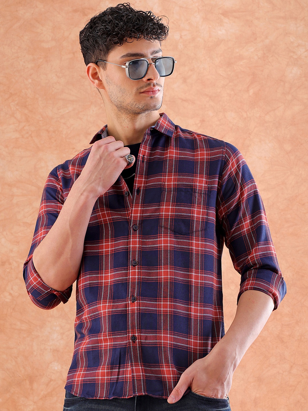 

Hardsoda by The Indian Garage Co Men Navy Blue Checked Casual Shirt