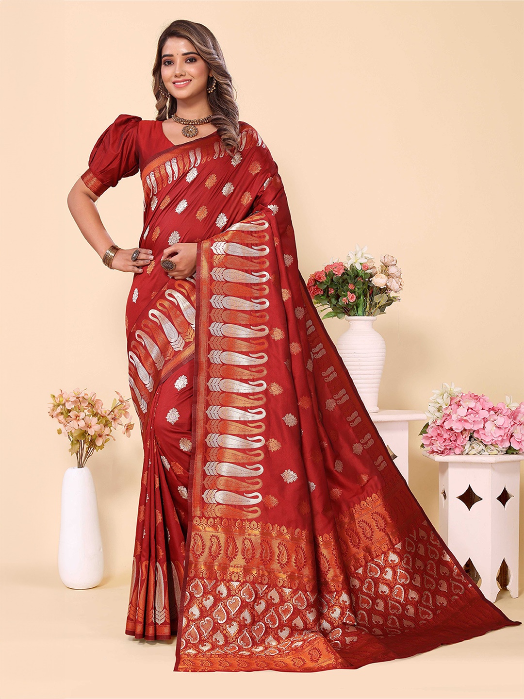 

Ekta Textiles Ethnic Motifs Woven Design Zari Pure Silk Banarasi Saree, Red