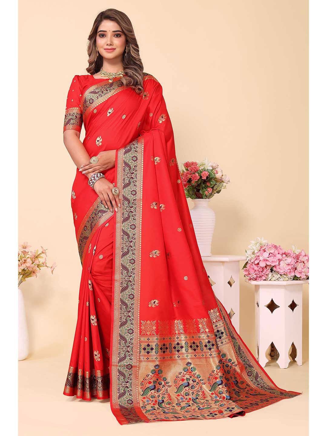 

Ekta Textiles Ethnic Motifs Woven Design Zari Pure Silk Banarasi Saree, Red