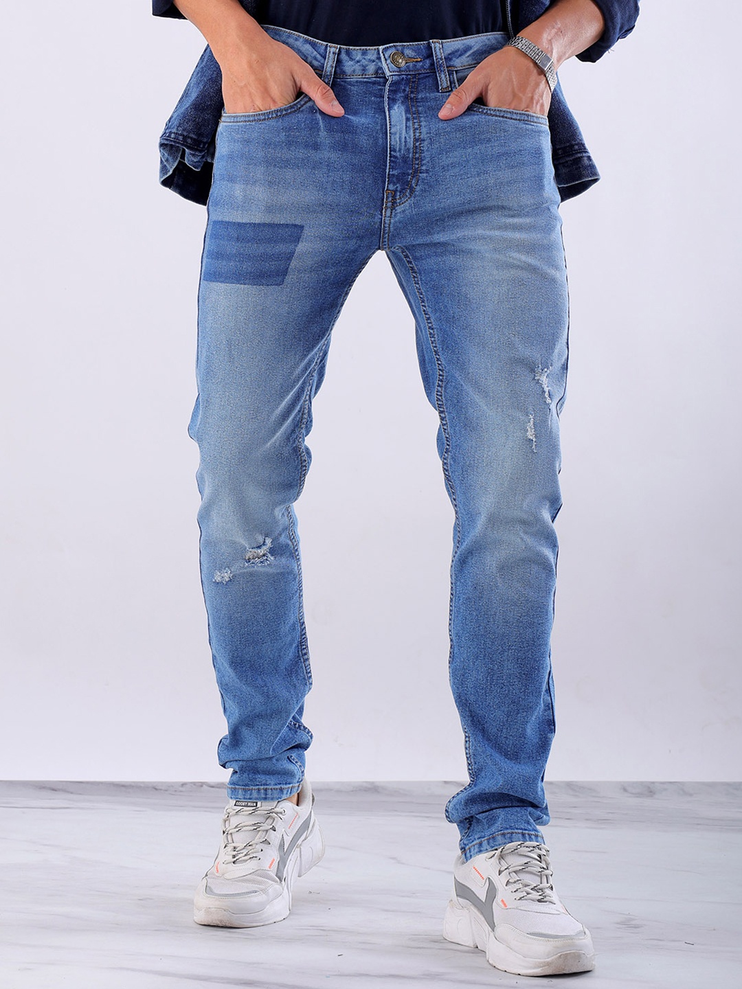 

Hardsoda by The Indian Garage Co Men Slim Fit Mildly Distressed Cotton Stretchable Jeans, Blue