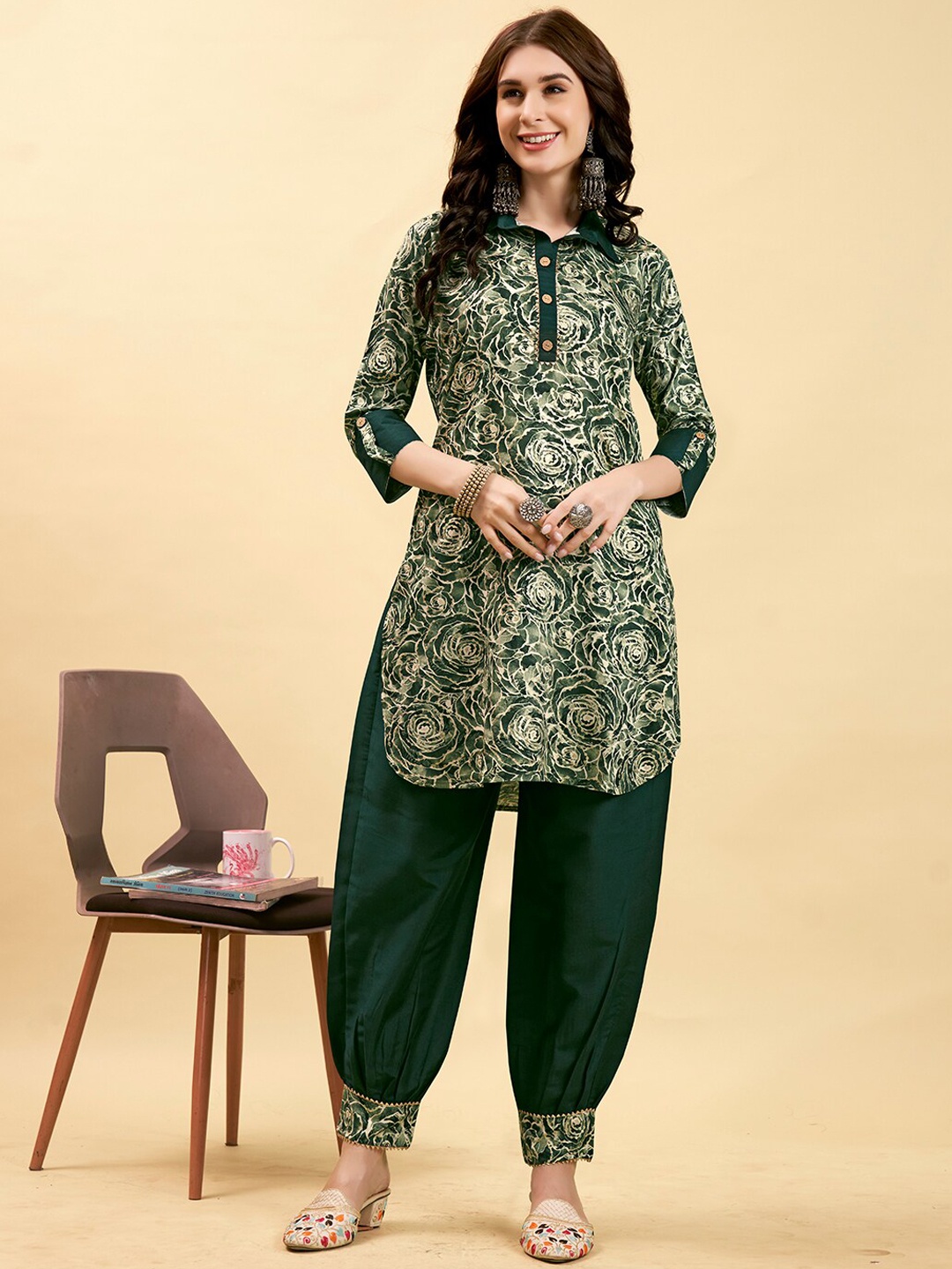 

Anouk Green Floral Printed Gotta patti Kurta with Salwar